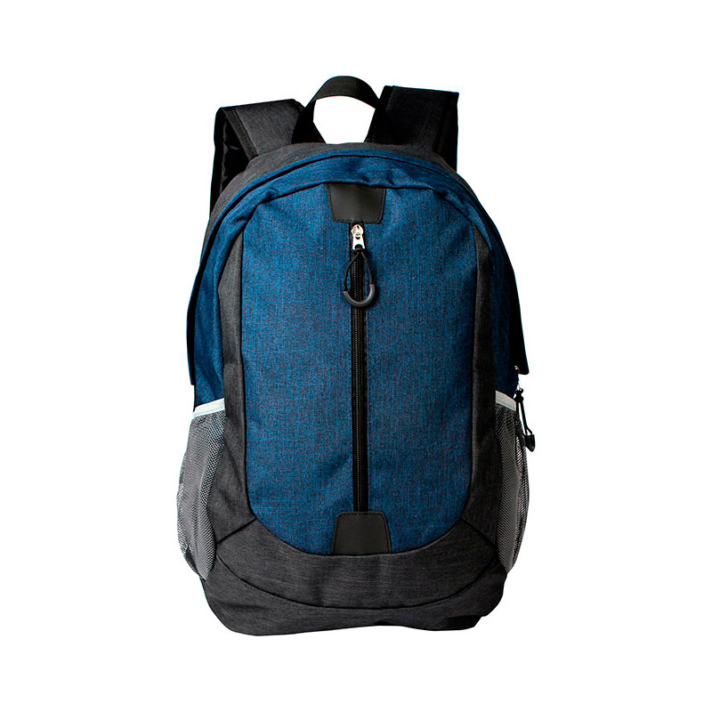 TX-075, Mochila tipo backpack fabricada en poliéster con cierre vertical y bolsas de maya a los costados.