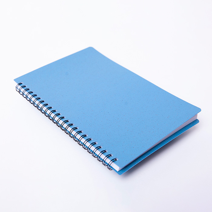 21410, Cuaderno ecológico Dakota de cubierta de fibra de trigo, con 70 hojas rayadas y encuadernación espiral.