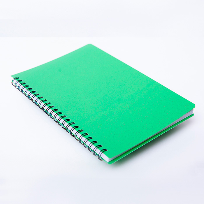 21410, Cuaderno ecológico Dakota de cubierta de fibra de trigo, con 70 hojas rayadas y encuadernación espiral.
